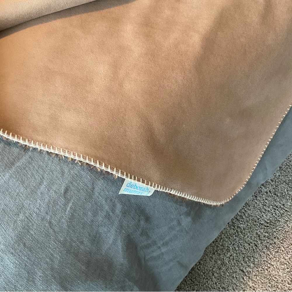 🤩Deborah Murray Design Throw - Picture 2 of 3